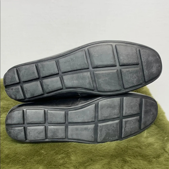 Men’s Sleek Black Slip-On Loafers with Moccasin Stitching - Picture 11 of 13